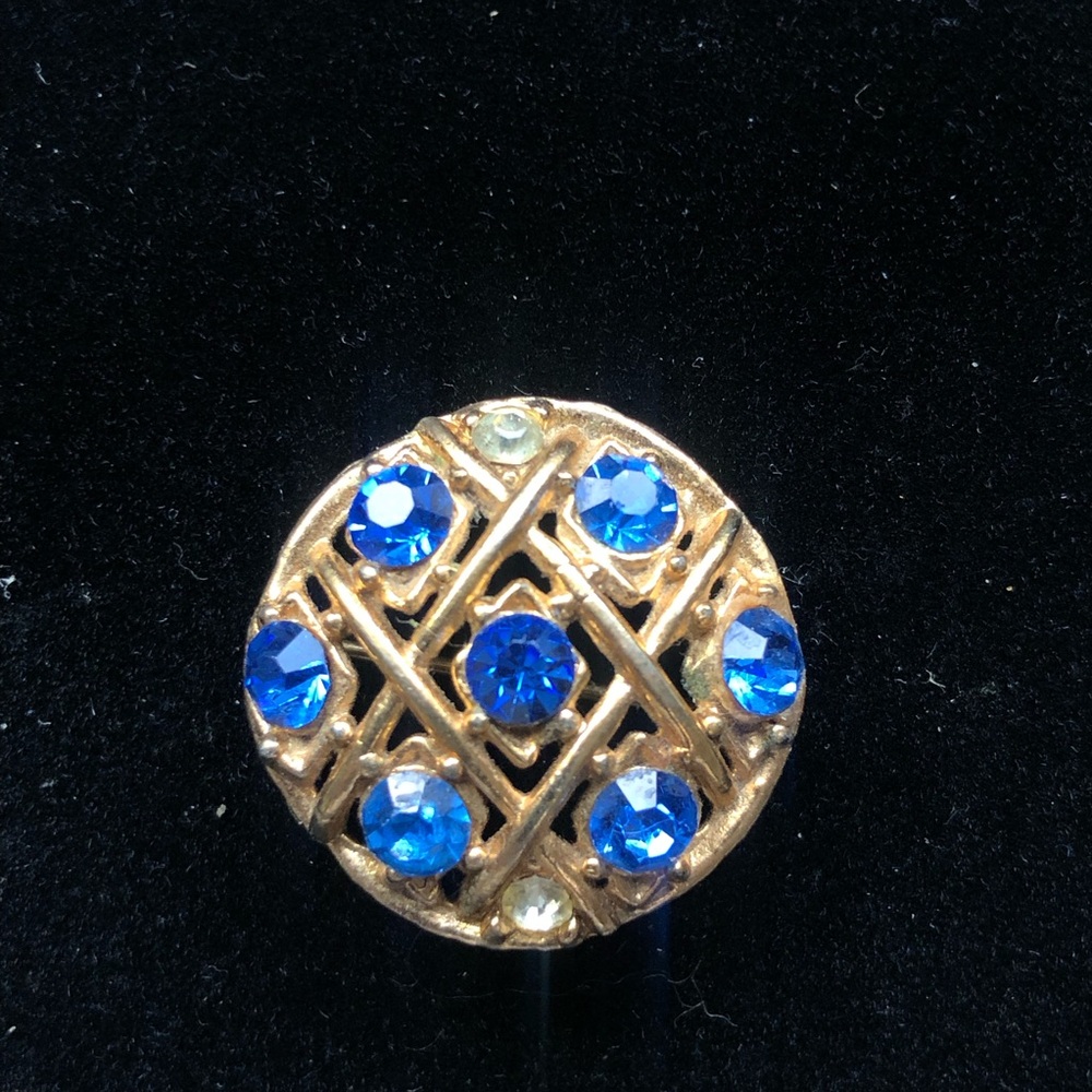 Mini gold brooch with blue crystals